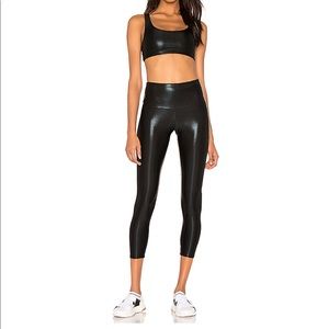 NWOT Onzie midi leggings